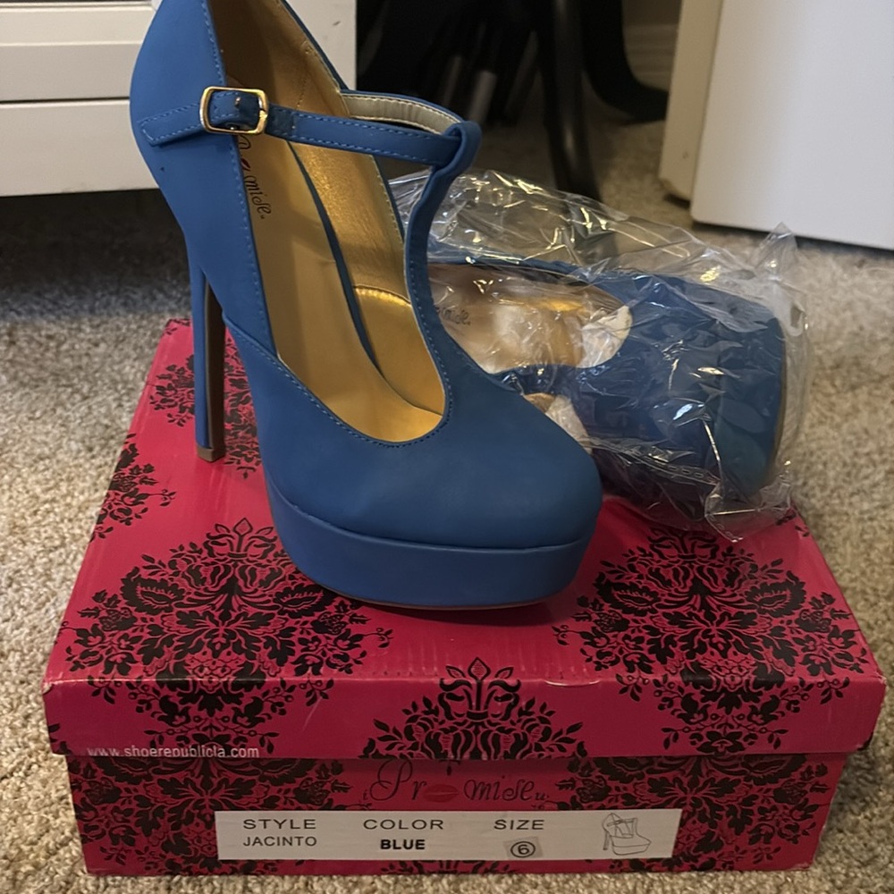Women blue Heels